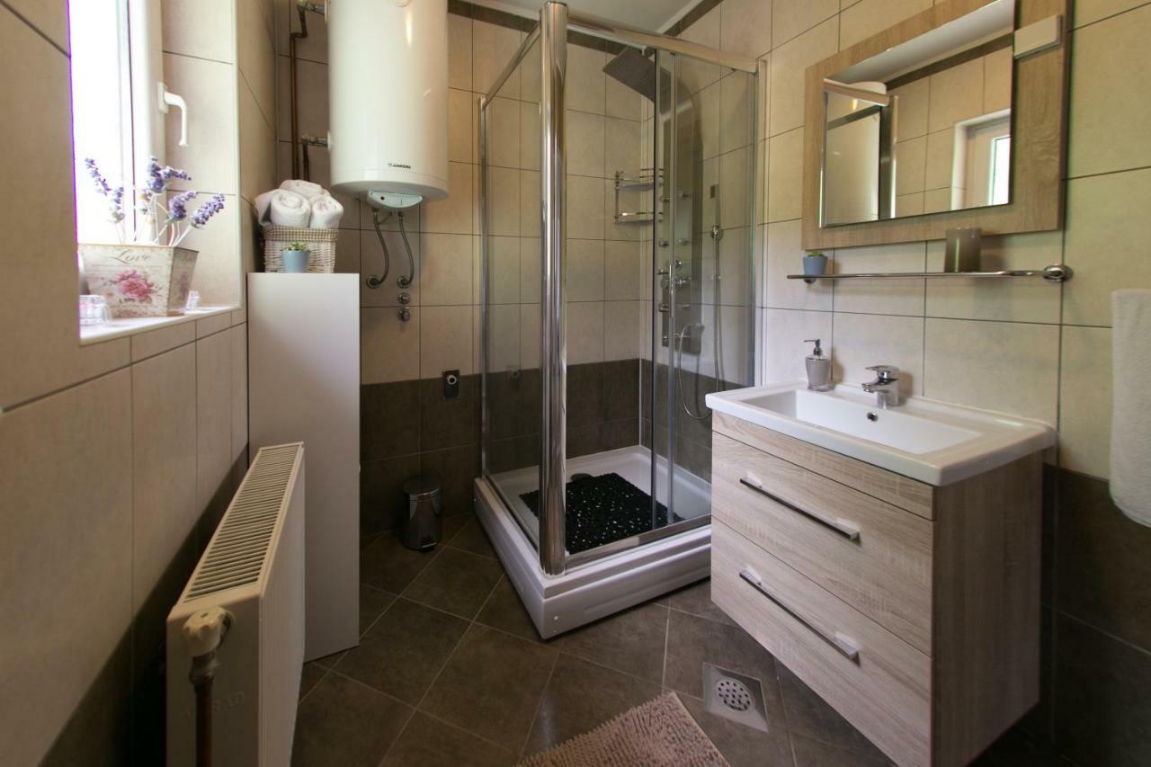 오토칵 Apartman Maja 아파트 외부 사진